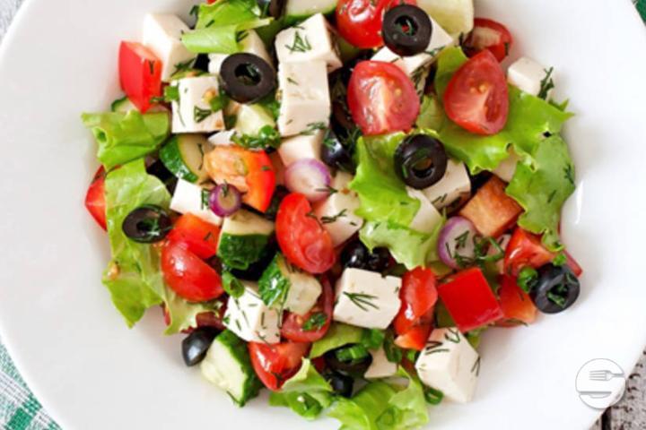 Salade Grecque - Arc en Ciel Pizza & Kebab