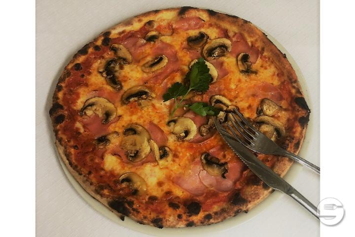 Pizza Proscuitto & Funghi - Positano