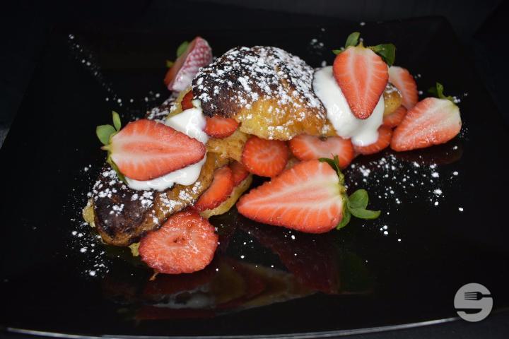 Croissant French toast - Nalina's