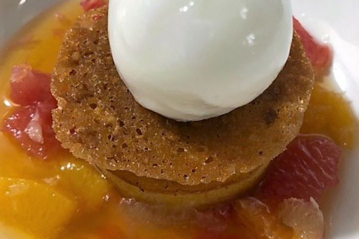 Moelleux au Citron, nage d' Agrumes - Restaurant le Coup de Soleil