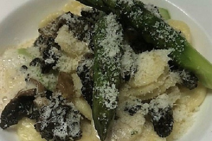 Orecchiette aux asperges vertes, mascarpone et parmesan - Hôtel de la Paix