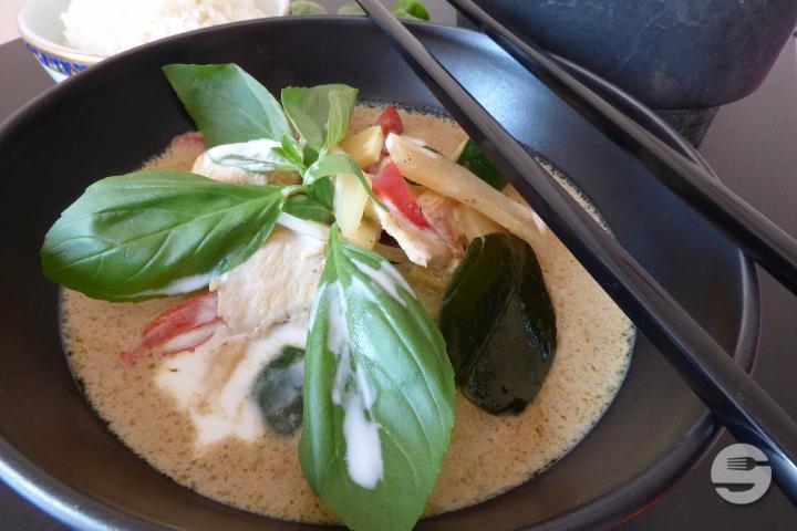 Poulet ou porc au curry vert - Silimonkol