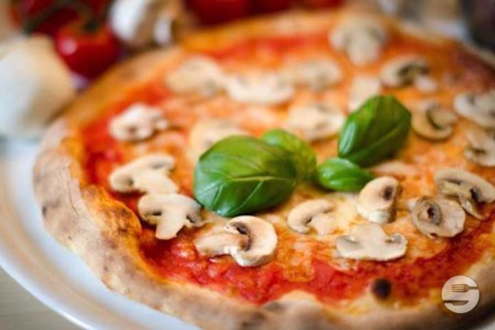 Pizza Champignons - Da Peppe Pizza