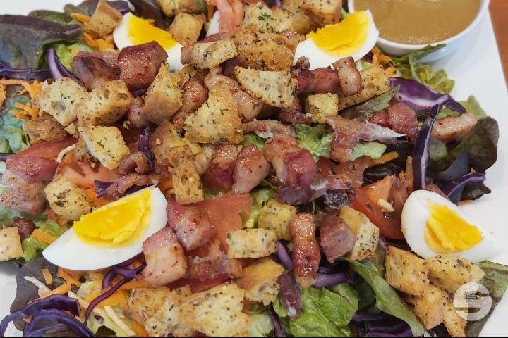 Salade aux Lardons - Tea Room de Cressy