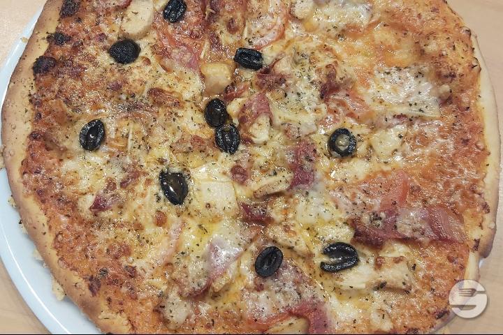 Pizza taille standard CLASSIQUE - Tea Room de Cressy