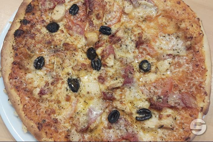 Pizza taille standard FROMAGE - Tea Room de Cressy