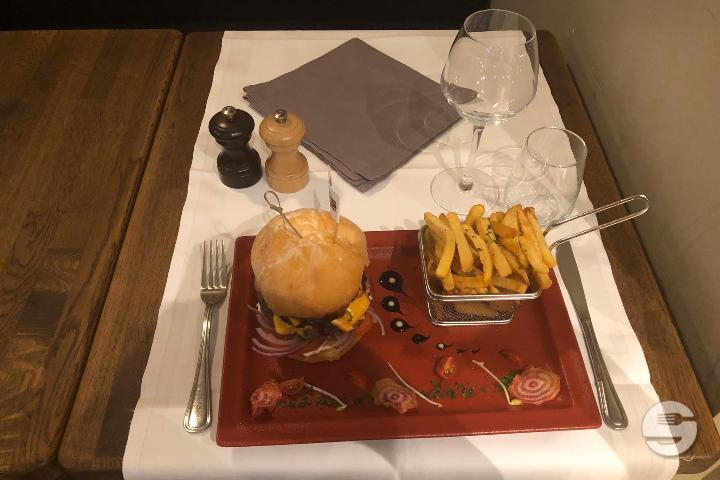 Vegetarian Burger (bulgur and vegetables) - La courbe du goût