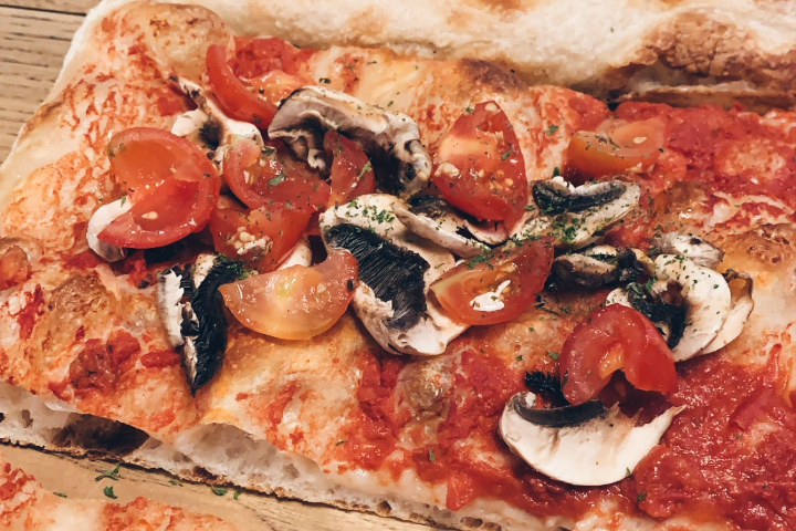Funghi e pomodorini - Ritù Pizza Al Taglio