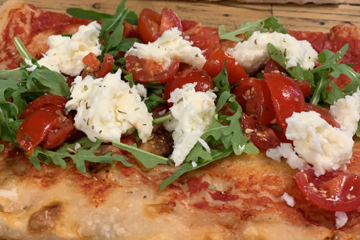 Rucola, mozzarelline, pomodori - Ritù Pizza Al Taglio