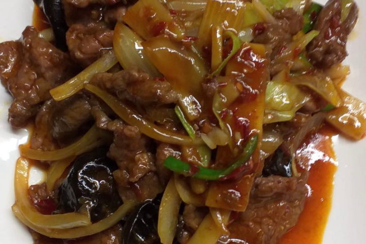 Bœuf sauté style sichuan - Piments Rouge