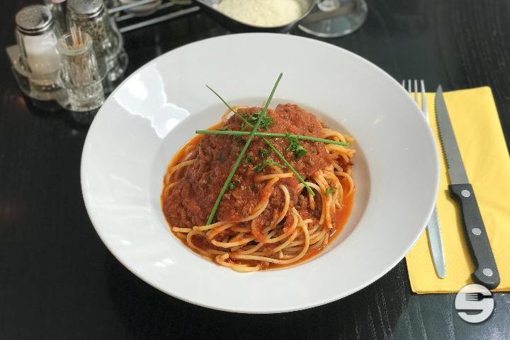 Spaghetti alla Bolognese - Ristorante Pizzeria Del Gusto - Bern