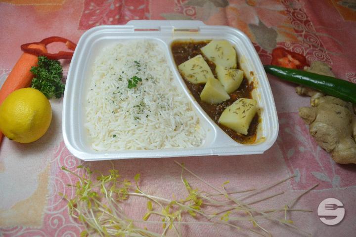 Alu Cholle - Indian Thali