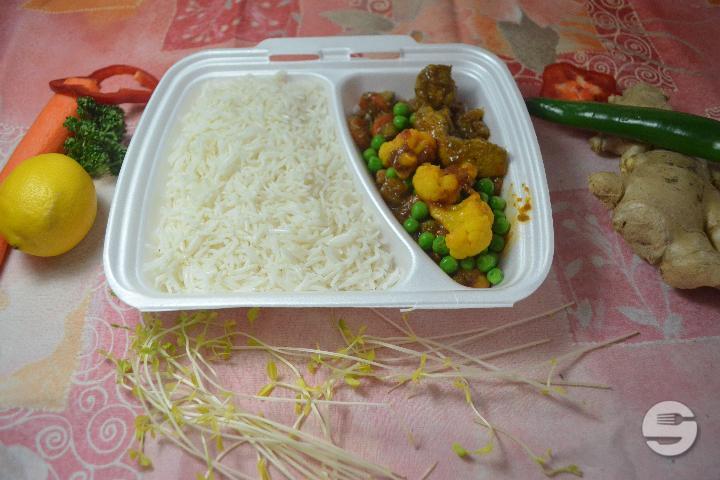 Murg Gobi - Indian Thali