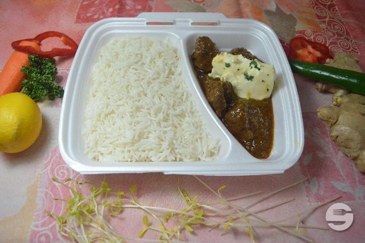Mota Gosht Makhan - Indian Thali