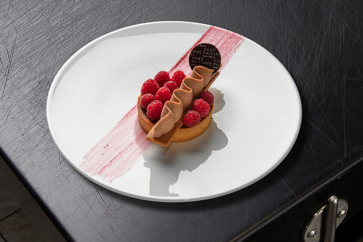 Tarte au chocolat au lait et framboises - Philippe Chevrier à la Maison