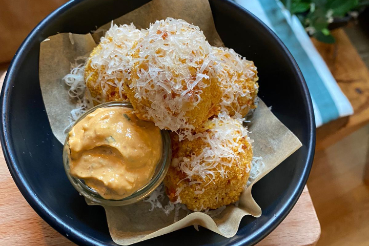 Mac ’n’ Cheese Balls - LA MANUFACTURE