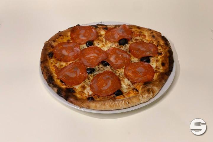 Pizza Diavolo - Bistro Valentino