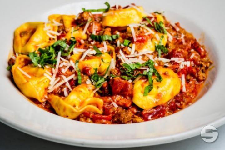 Tortelloni Fleischfüllung Bolognese - Bistro Valentino