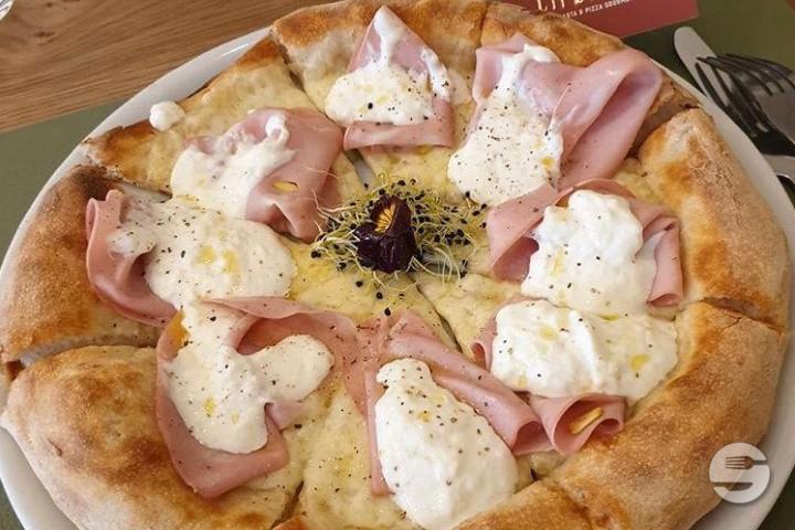 Mortadella & Stracciatella di Burrata - Cipollino