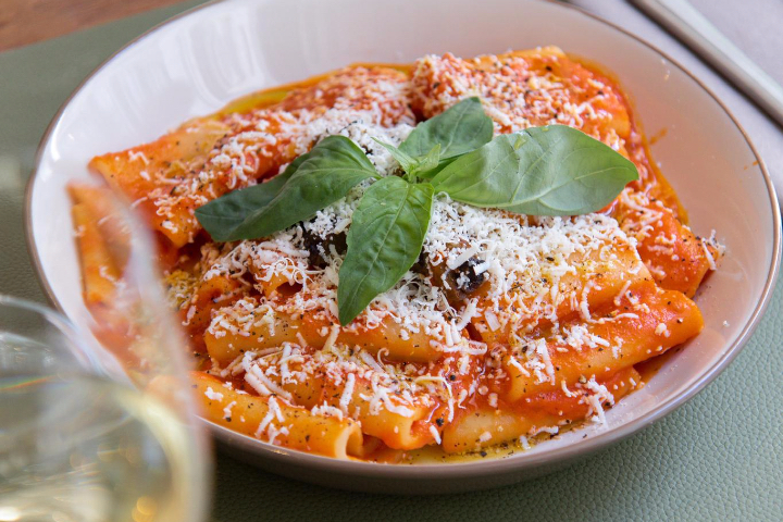 Paccheri Alla Norma - Cipollino