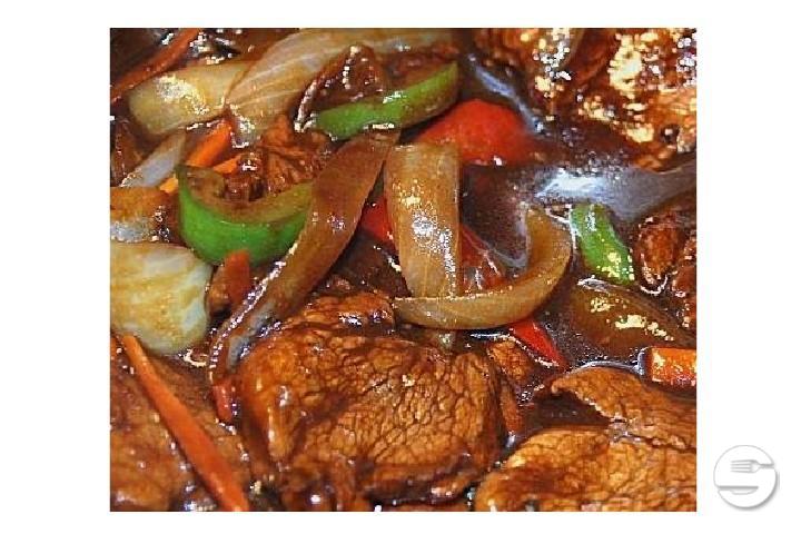 Sautiert mit Erdnuss Satay - China Restaurant Lily