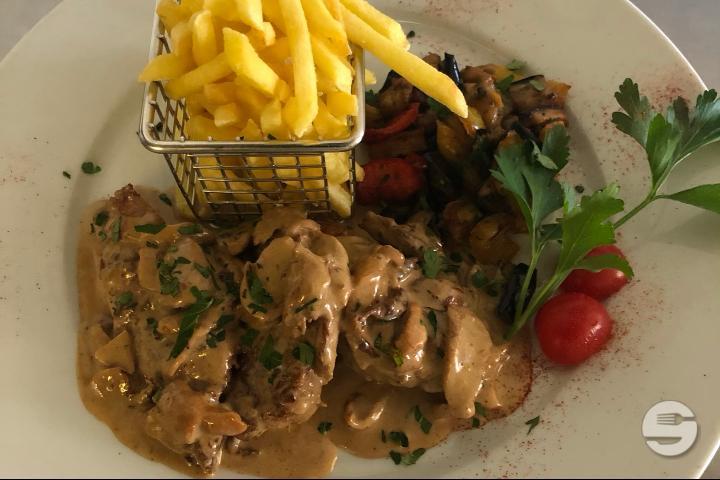 Filets Mignons de Porc aux Bolets - Chez Ross