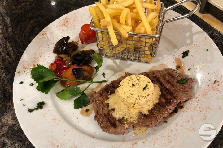 Steak de Boeuf Café de Paris - Chez Ross