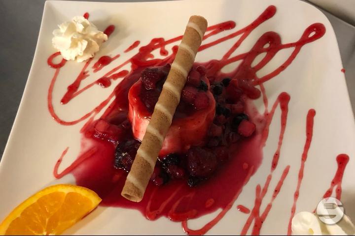 Panna Cotta aux Fruits des Bois Maison - Chez Ross