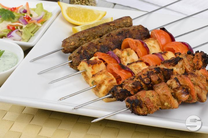 Mixed Kebab Platter - Moksha Resto Lounge Indien