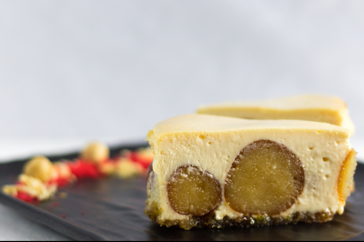 Gulab Jamun Cheesecake - Moksha Resto Lounge Indien