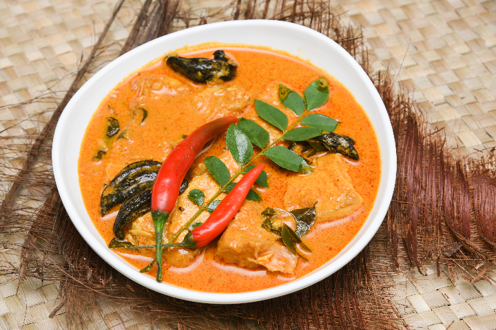 Goan Fish Curry - Moksha Resto Lounge Indien