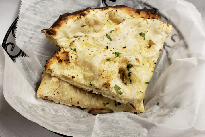 Naan au Fromage - Moksha Resto Lounge Indien