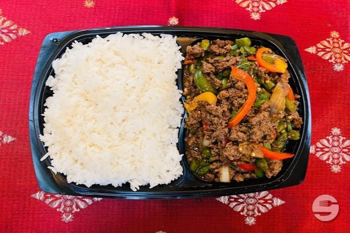 Grapaw Nüa - Piman Thai