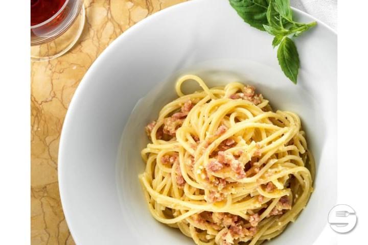 Pasta Carbonara - The Station