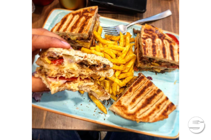 Gyros Club XXL mit Pommes - OH MY GREEK!