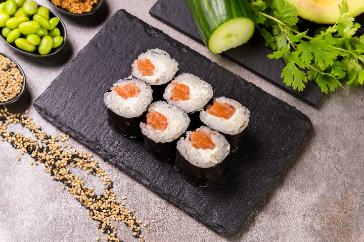 Maki Saumon Cheese - Sushi Deli