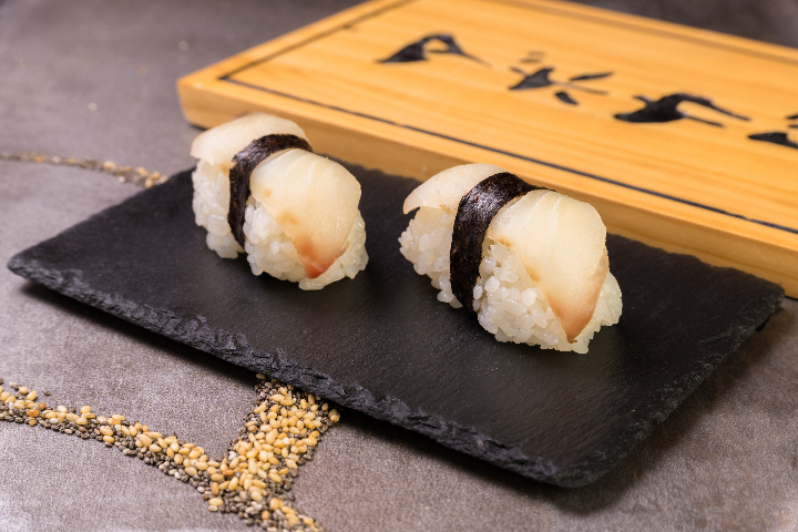 Nigiri Daurade - Sushi Deli
