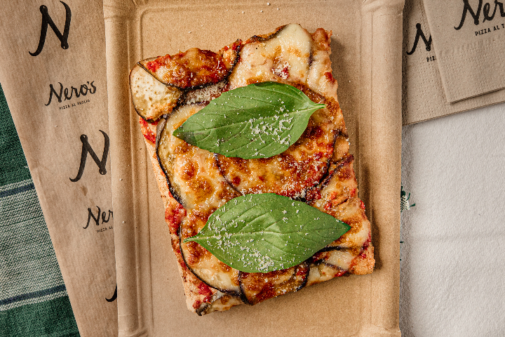 Pizza Parmigiana di Melanzane - Nero's Pizza (Genthod)