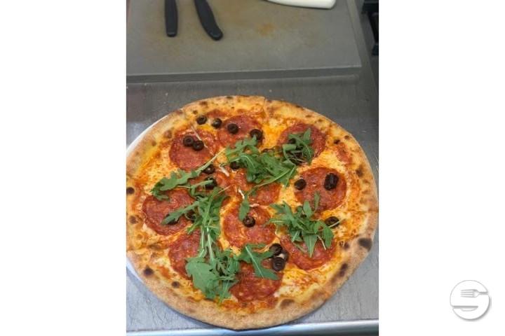 Pizza Salami - 7siech Food