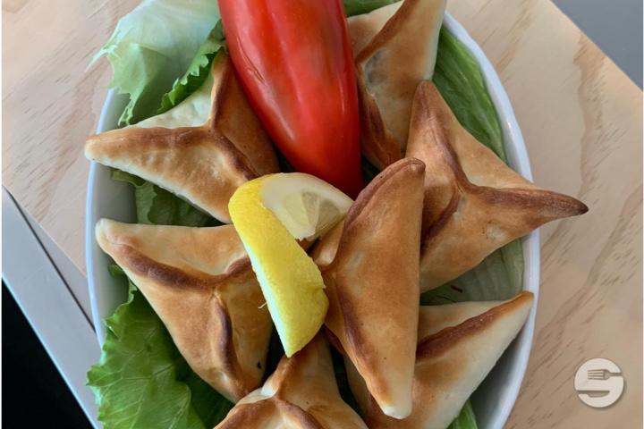 Fatayer Sbenekh - Beirut Takeaway