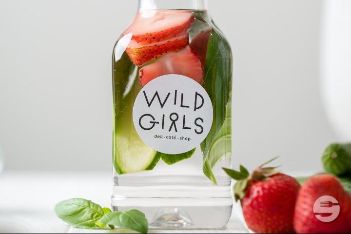 D’Amour et d’Eau Fraîche - Wild Girls