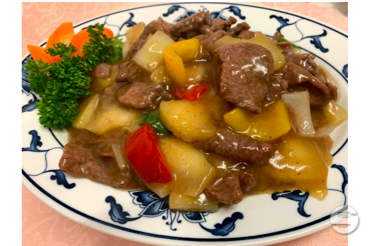 Beef with Pineapples - Le Raisin d'Or