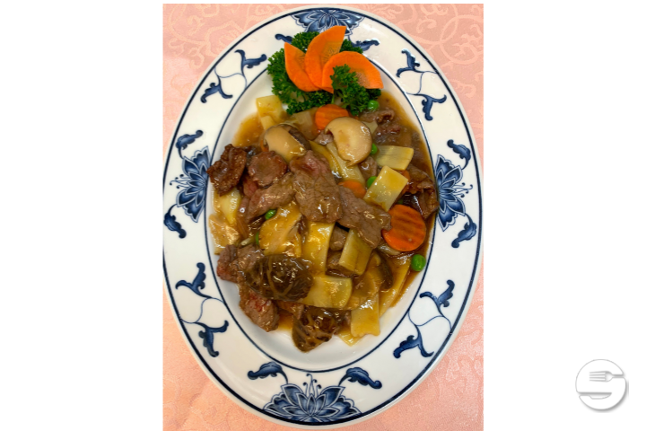 Beef with Chinese mushrooms and bamboo shoots - Le Raisin d'Or