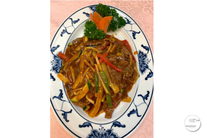 Hot and Spicy Beef - Le Raisin d'Or