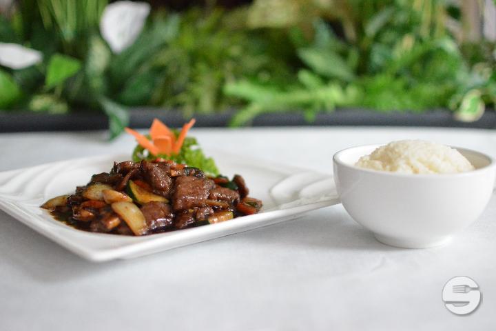 105. Bœuf Sichuan - Hong Kong Palace Boudry
