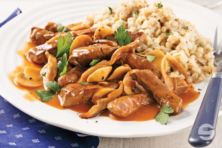 106. Bœuf Champignons Bambou - Hong Kong Palace Boudry