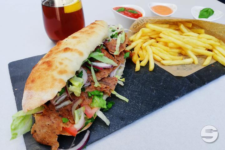 Sandwich döner kebab maison - Le Triangle