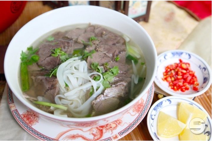136. Soupe de pâtes de riz au bœuf cuit (Bo Phochin) - Zhong tong