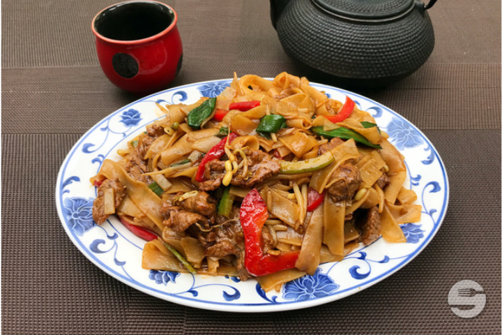 620. pâtes de riz sautées au bœuf - Zhong tong