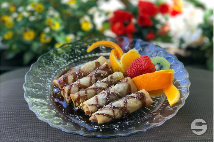 05. Rouleaux de banane sur coulis de chocolat - Zhong tong